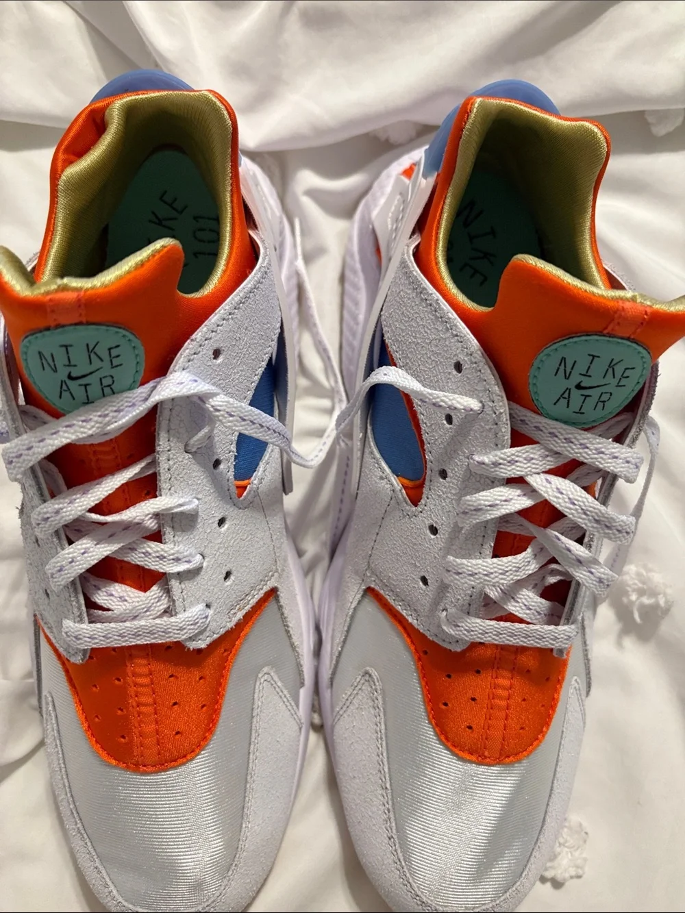 Nike Men’s Sneakers in White, Orange, Blue, Mint. New never worn - Picture 2 of 8